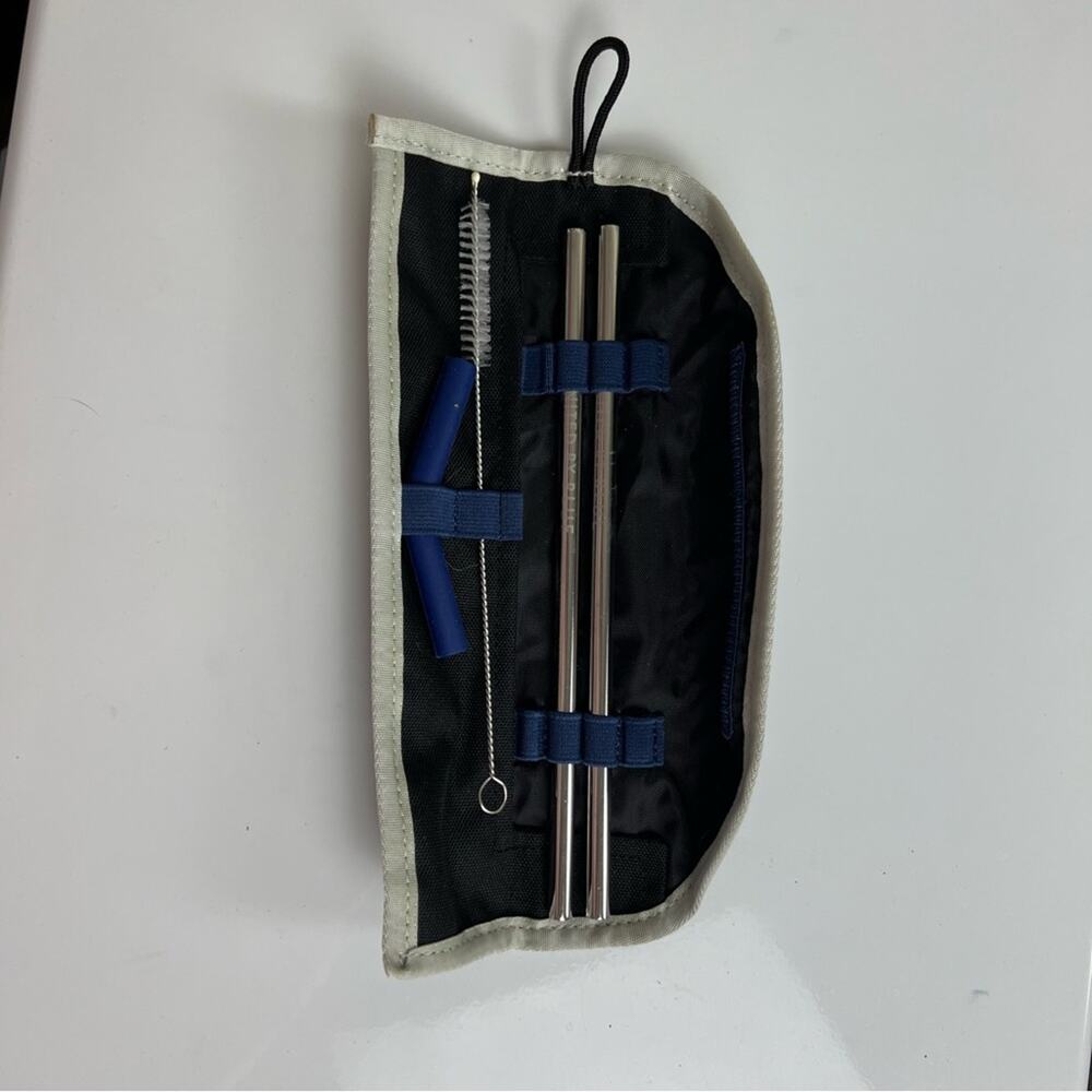 Rei CoOp United in Blue Reusable Metal Straw kit case set